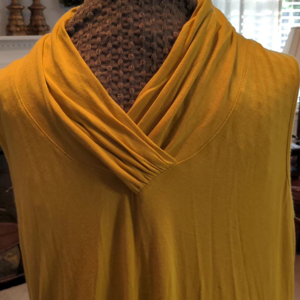 New Directions Tunic - Picture 3 of 4